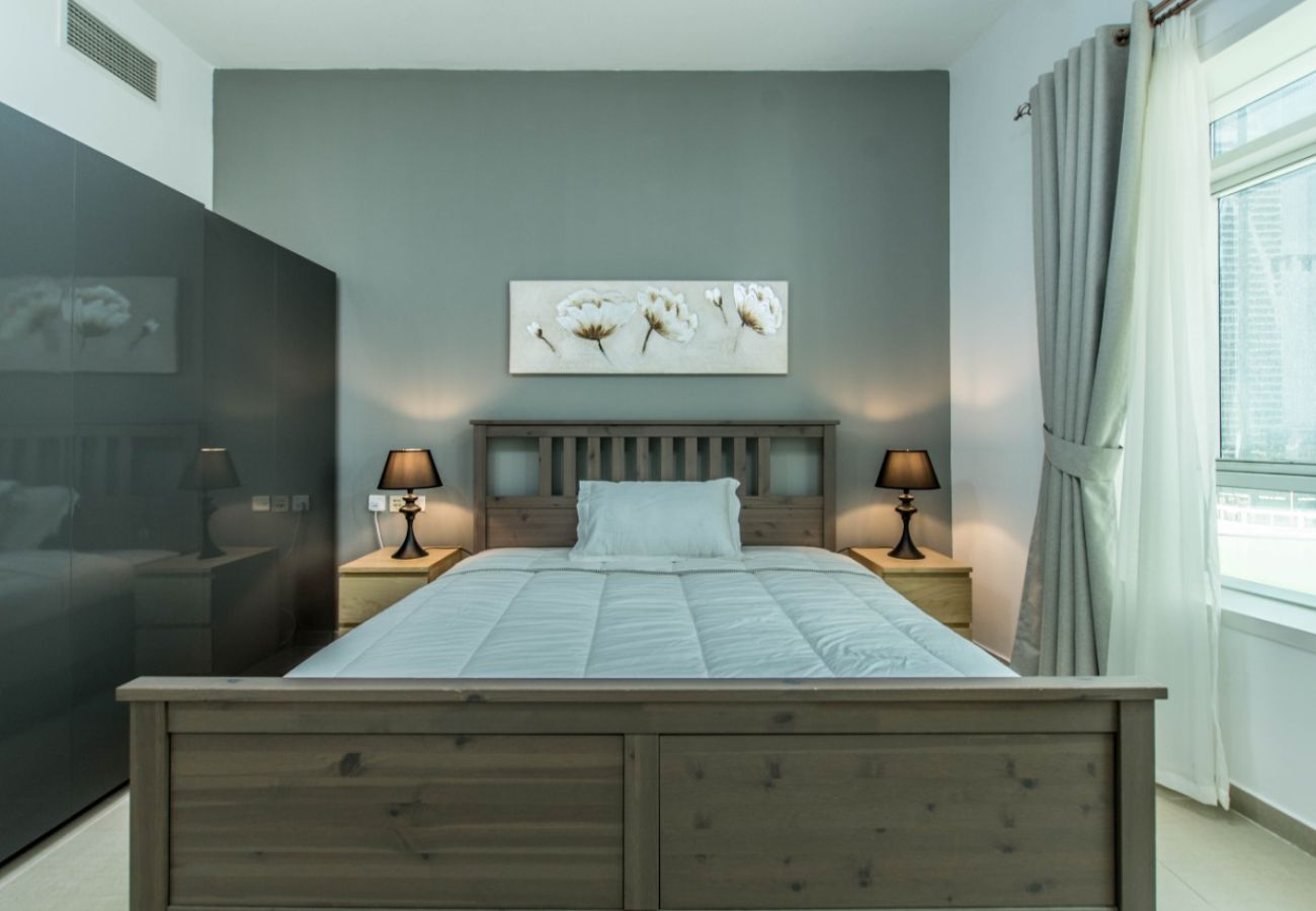 Apartment in Dubai - Primestay - Lake City Jumeirah Lake Towers