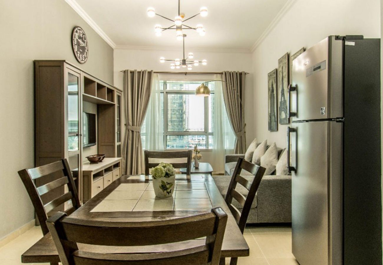 Apartment in Dubai - Primestay - Lake City Jumeirah Lake Towers