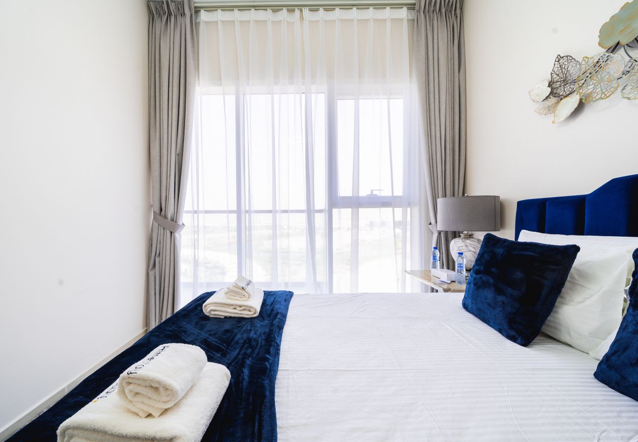 Apartment in Dubai - Primestay - Golf Vita in Damac Hills