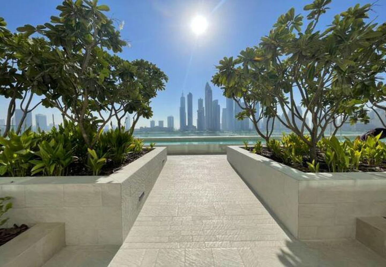 Apartment in Dubai - Primestay- Sunrise Bay 1, Emaar Beachfront