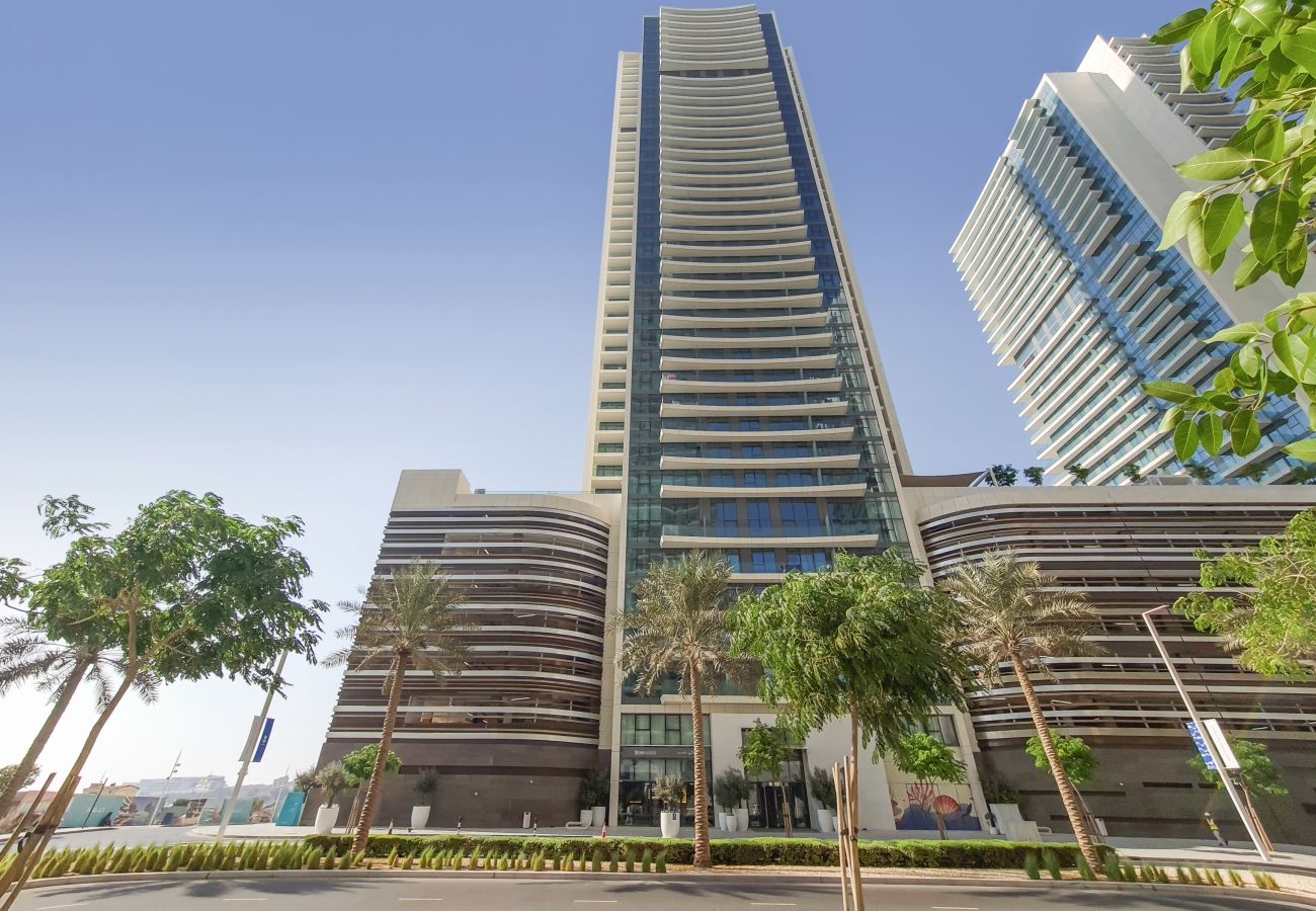 Apartment in Dubai - Prime Stay- Beachfront Apartment Beach Vista