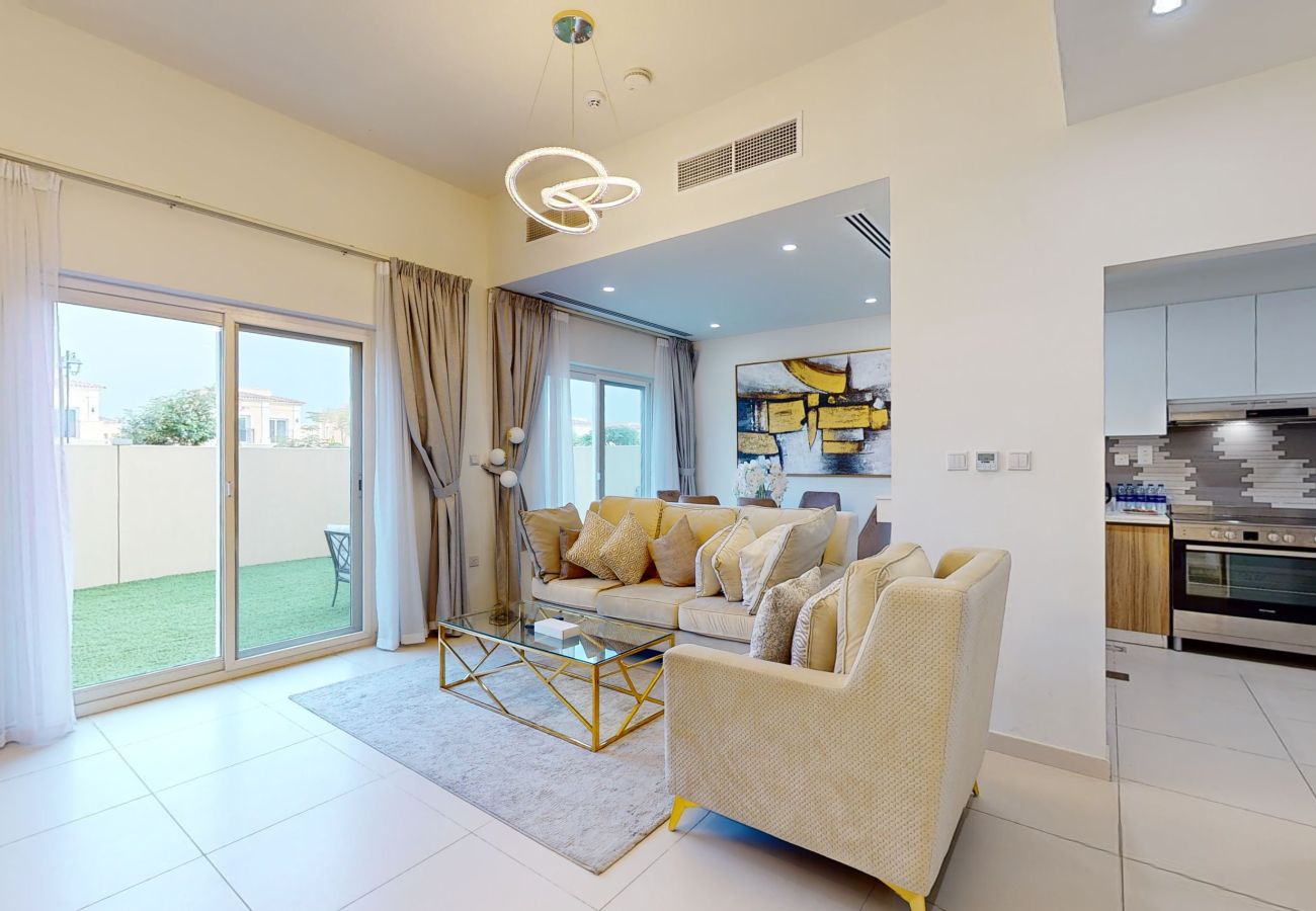 Villa in Dubai - Primestay - Tranquil 2BR plus maids with Private Garden in Dubai Land