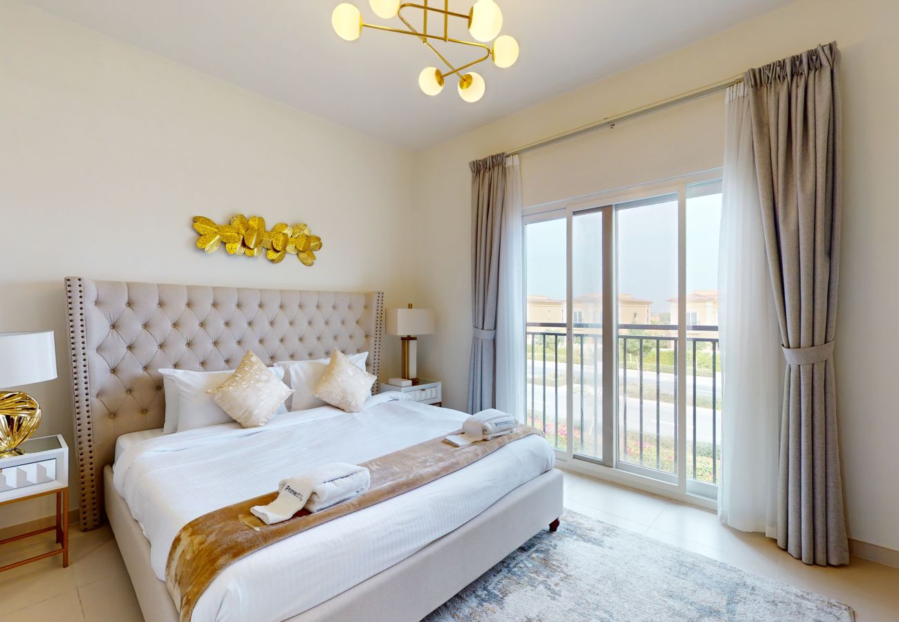 Villa in Dubai - Primestay - Tranquil 2BR plus maids with Private Garden in Dubai Land