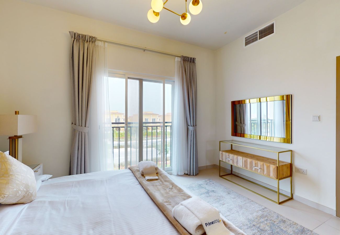 Villa in Dubai - Primestay - Tranquil 2BR plus maids with Private Garden in Dubai Land