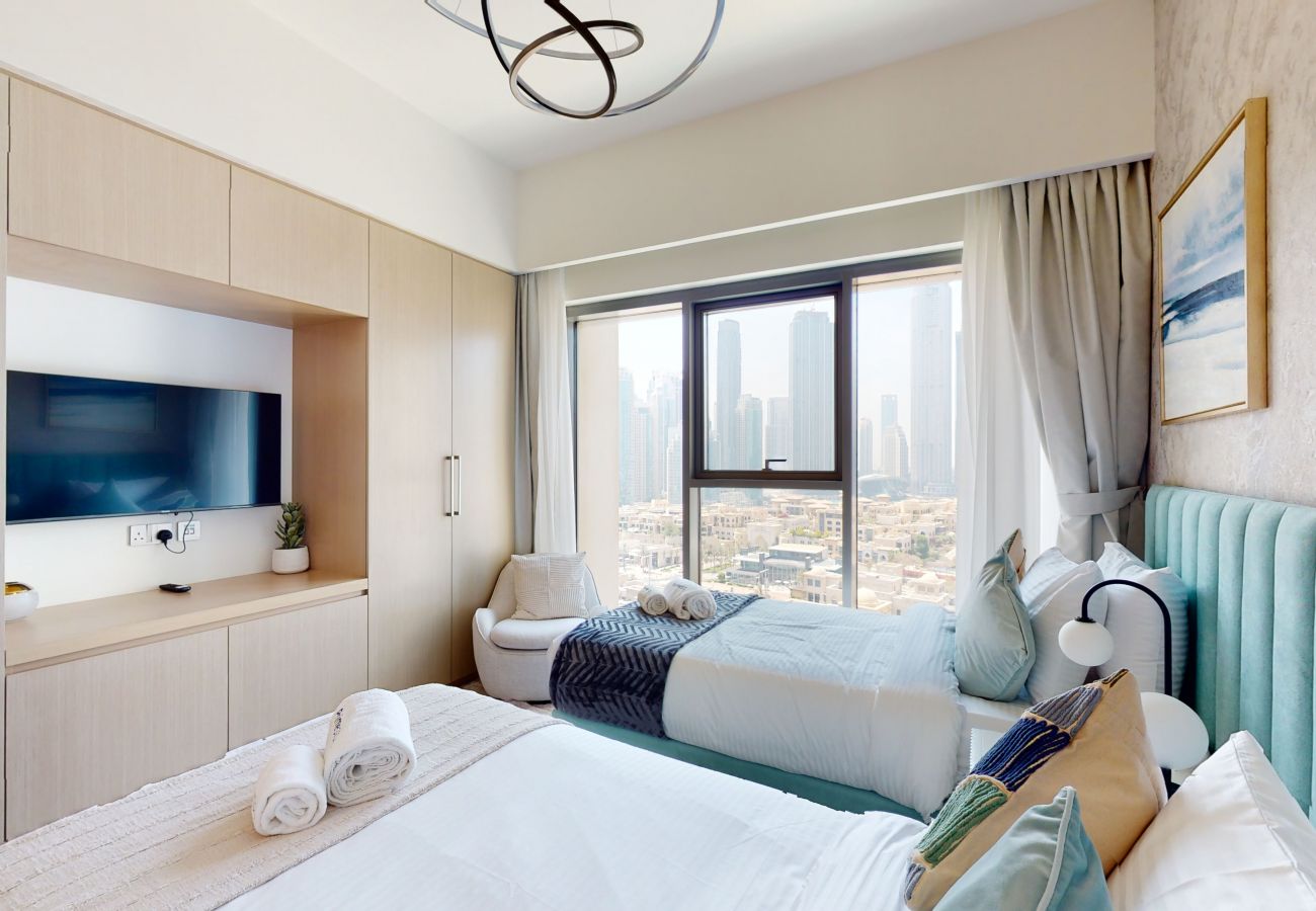 Apartment in Dubai - Primestay - Burj Royale 2BR, Downtown