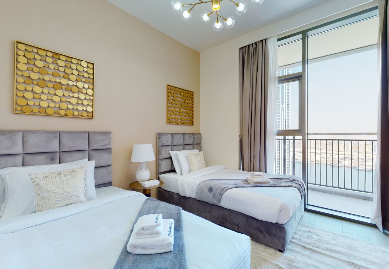 Apartment in Dubai -  Primestay - Creek Rise Tower 1 3BR, Creek Harbour 