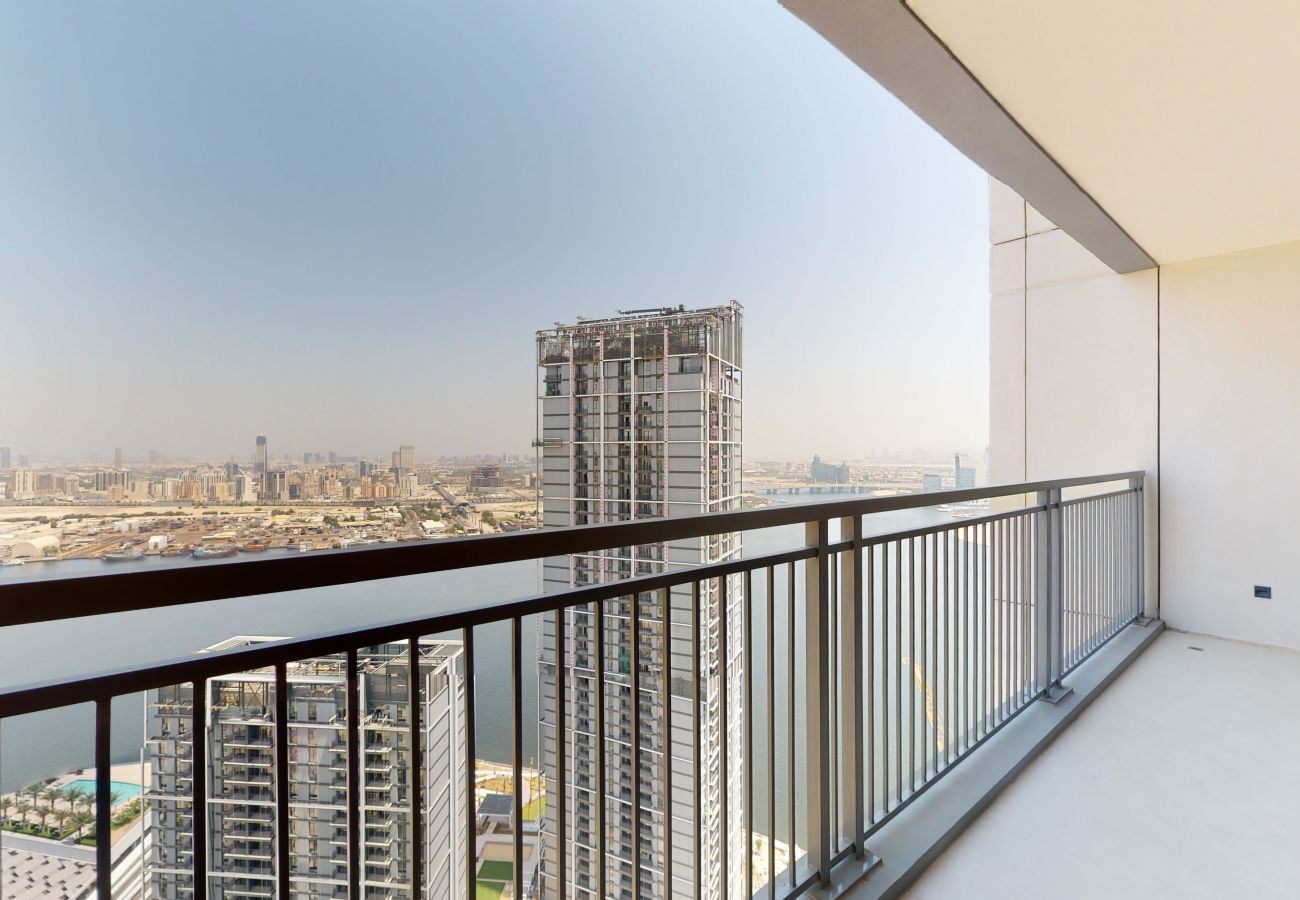 Apartment in Dubai -  Primestay - Creek Rise Tower 1 3BR, Creek Harbour 