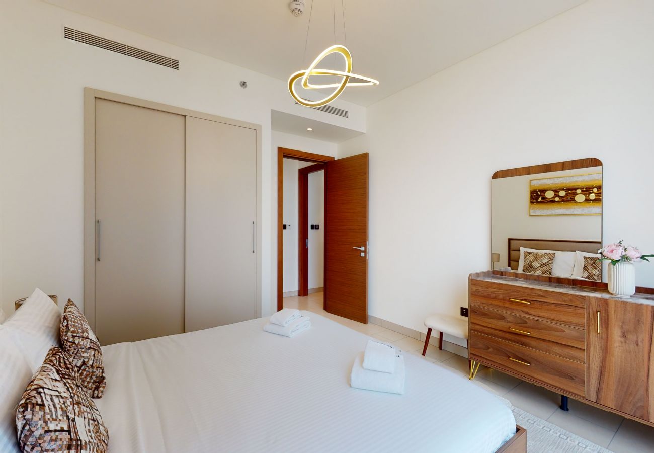 Apartment in Dubai -  Primestay - Creek Vistas 2BR, Al Meydan 