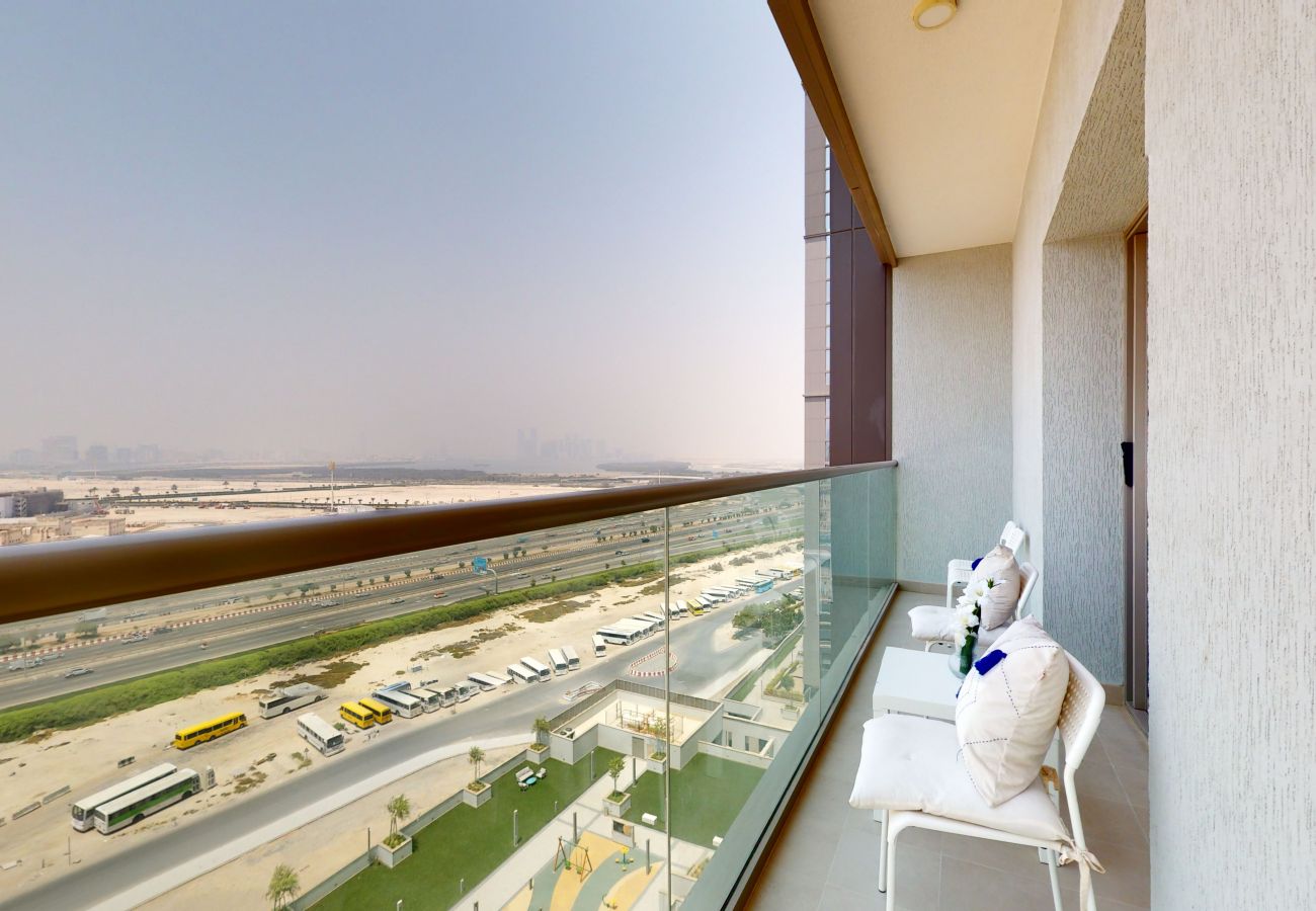 Apartment in Dubai -  Primestay - Creek Vistas 2BR, Al Meydan 