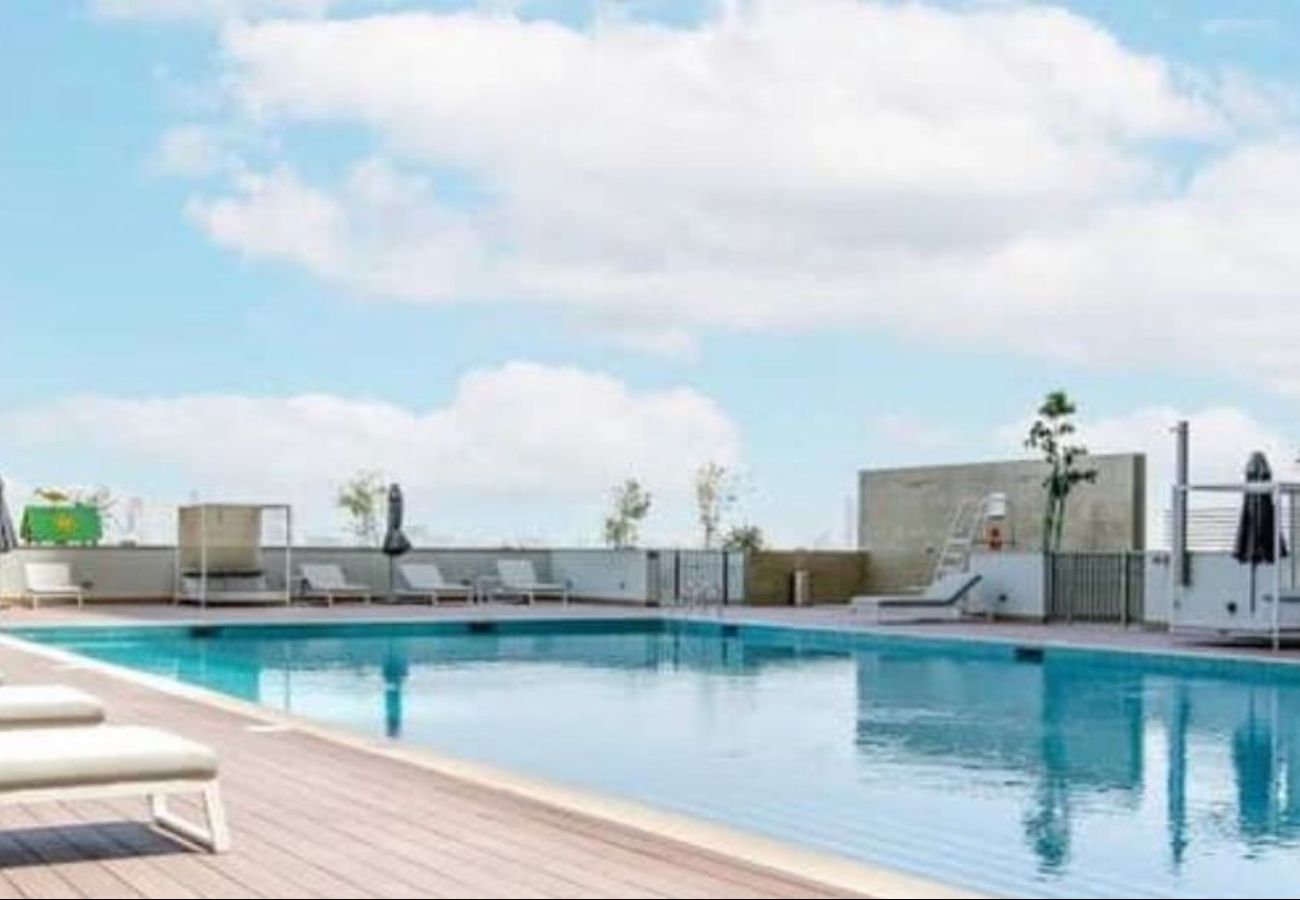 Apartment in Dubai -  Primestay - Creek Vistas 2BR, Al Meydan 