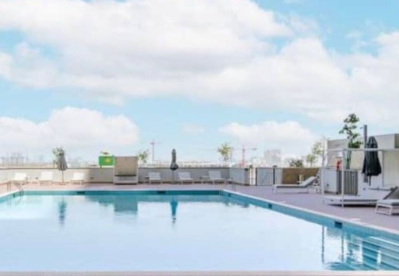 Apartment in Dubai -  Primestay - Creek Vistas 2BR, Al Meydan 