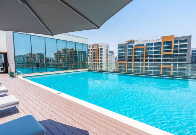 Apartment in Dubai - Primestay - Sobha Waves 1BR + Study in Al Meydan