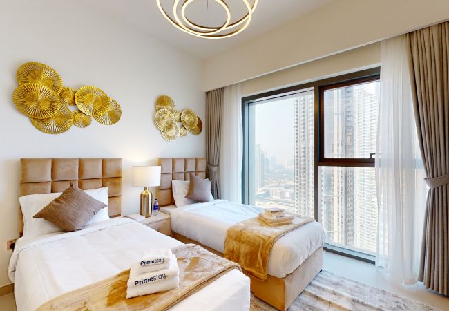 Apartment in Dubai -  Primestay - Burj Royale 3BR plus Maids in Downtown Dubai