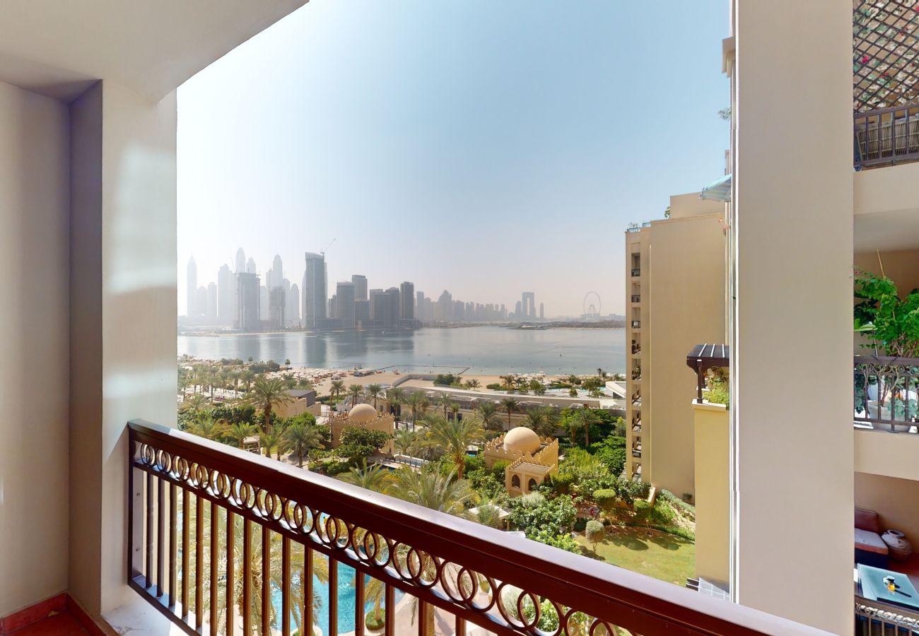 Apartment in Dubai - Primestay - Fairmont 2BR plus Maids, Palm Jumeirah