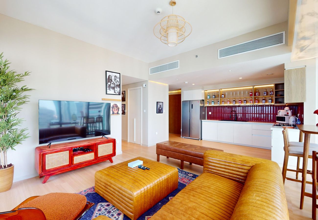 Apartment in Dubai - Artistic John & Yoko Retreat in Downtown Dubai - Unwind in Elegance