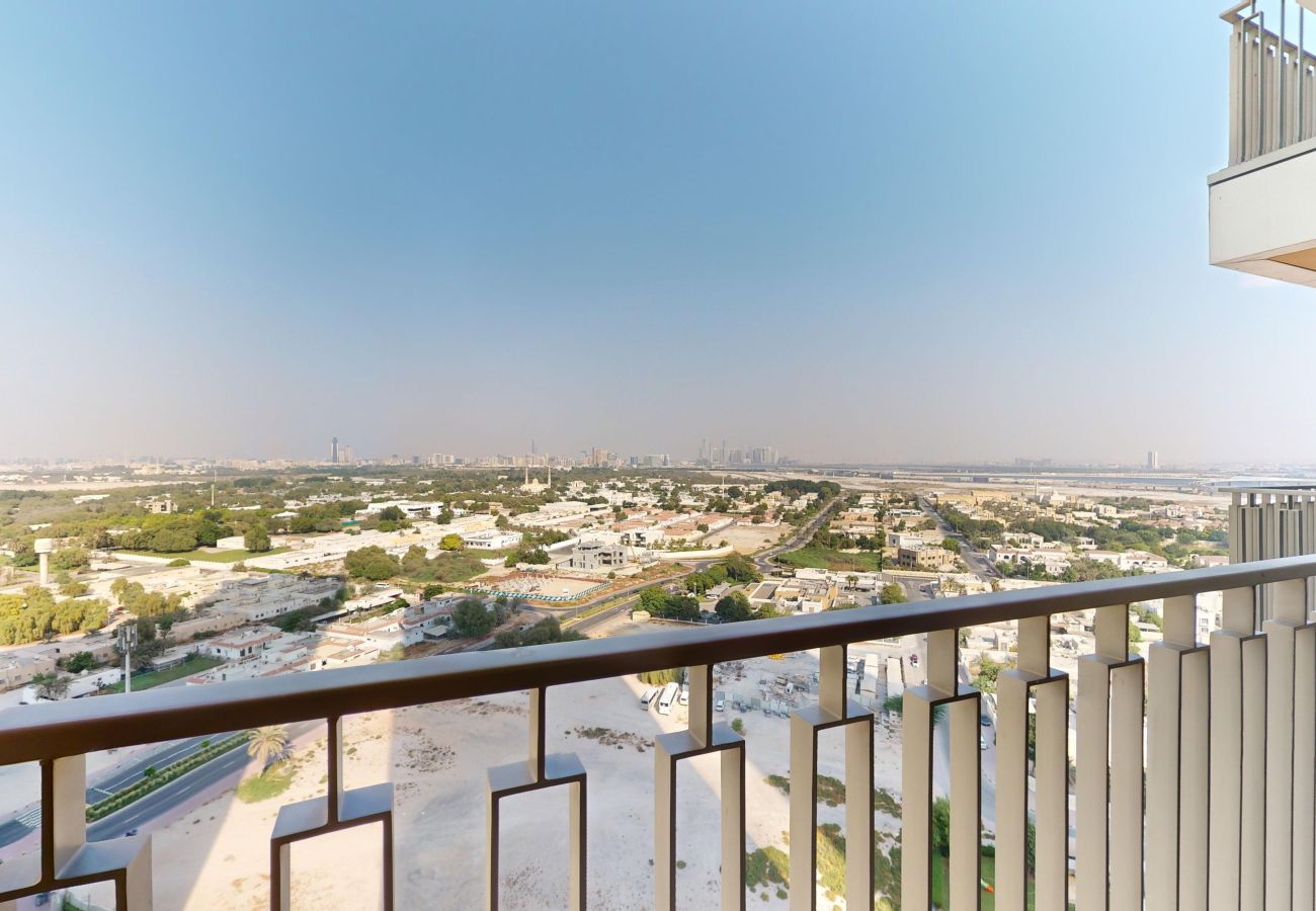 Apartment in Dubai - Artistic John & Yoko Retreat in Downtown Dubai - Unwind in Elegance