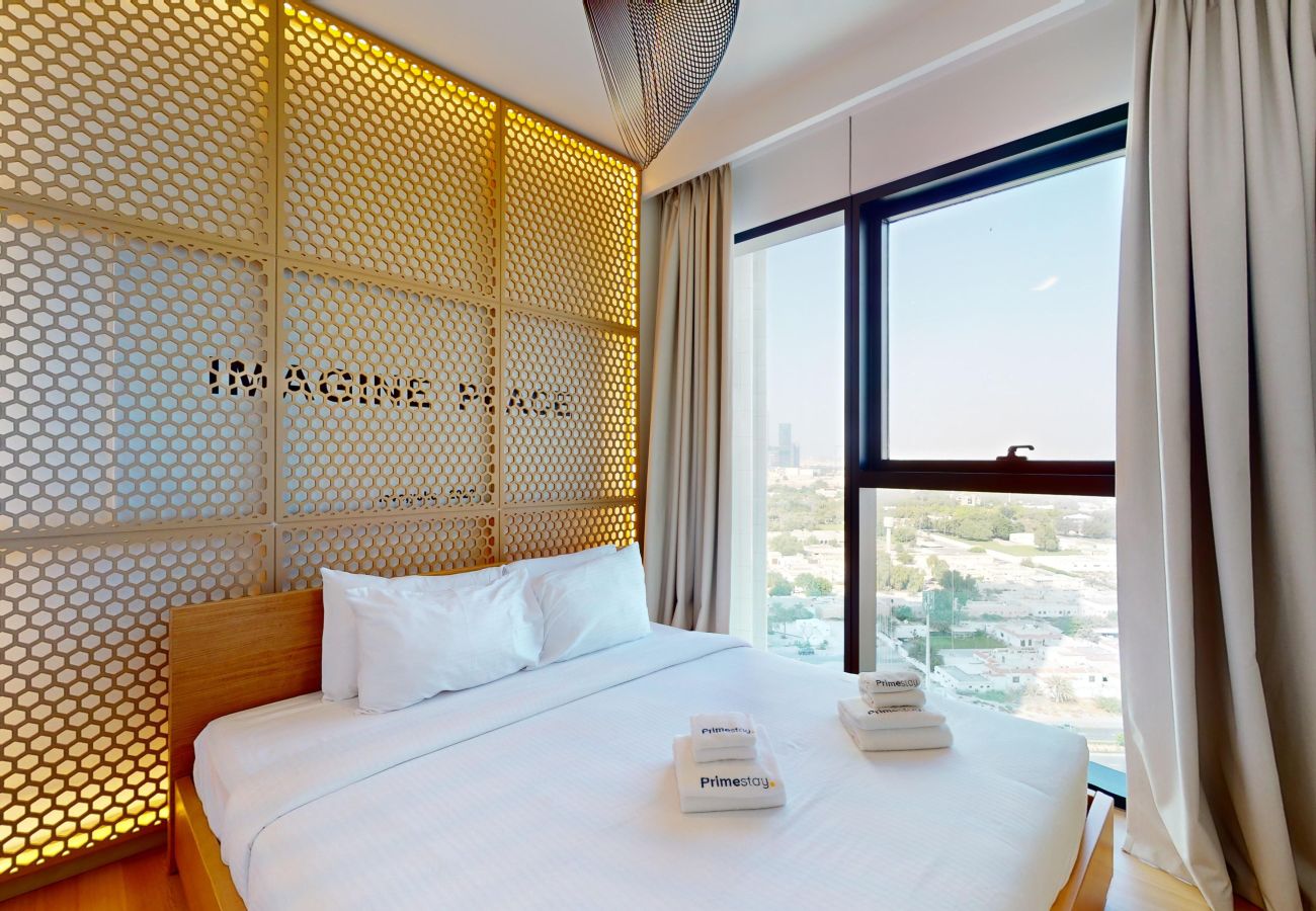 Apartment in Dubai - Artistic John & Yoko Retreat in Downtown Dubai - Unwind in Elegance