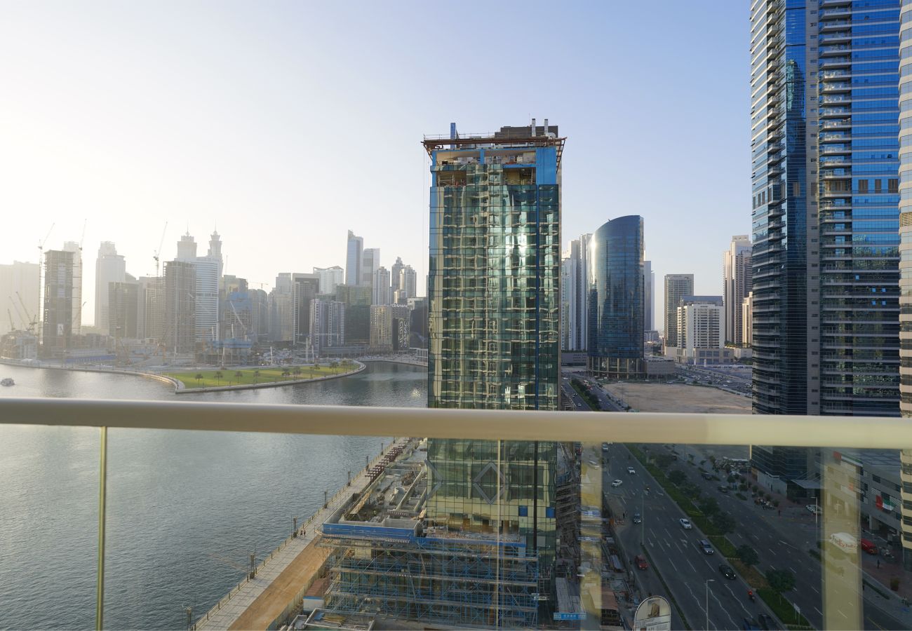 Apartment in Dubai - Primestay -  Studio Apartment at Damac Maison Prive in Business Bay