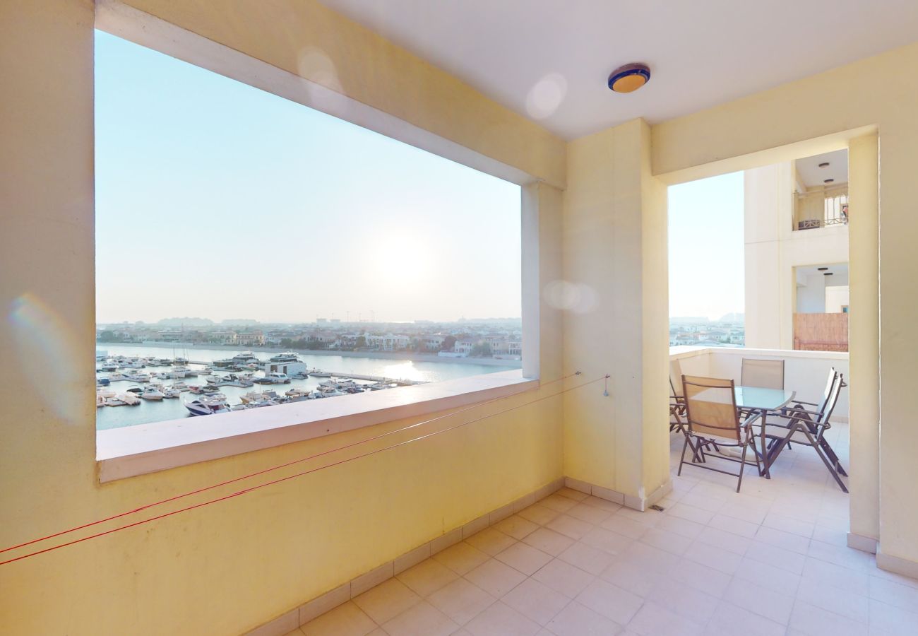 Apartment in Dubai - Primestay - Marina Residences 3 2BR, Palm Jumeirah
