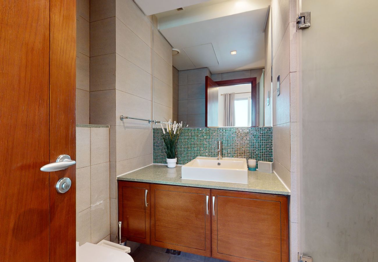 Apartment in Dubai - Primestay - Marina Residences 3 2BR, Palm Jumeirah