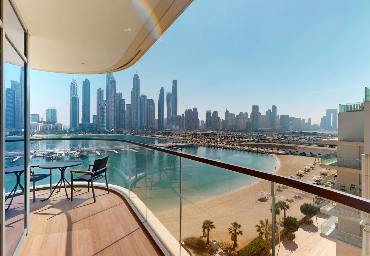 Apartment in Dubai - Primestay - Marina Vista 3BR plus Maids, Dubai Harbour