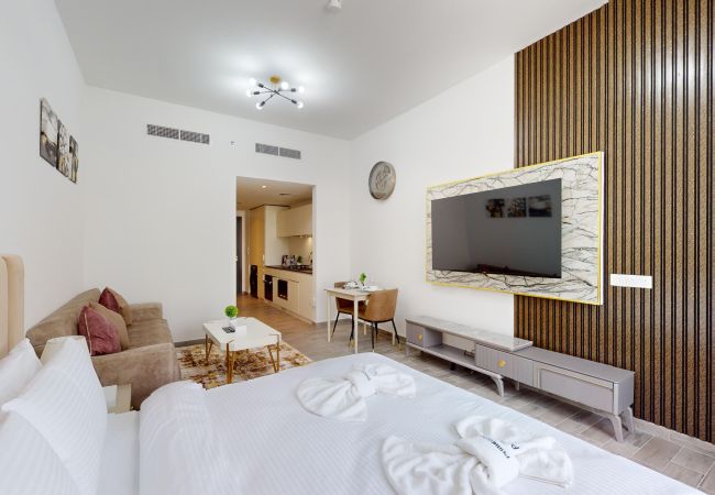 Apartment in Dubai - Primestay - Cozy Studio in Belgravia Square in JVC