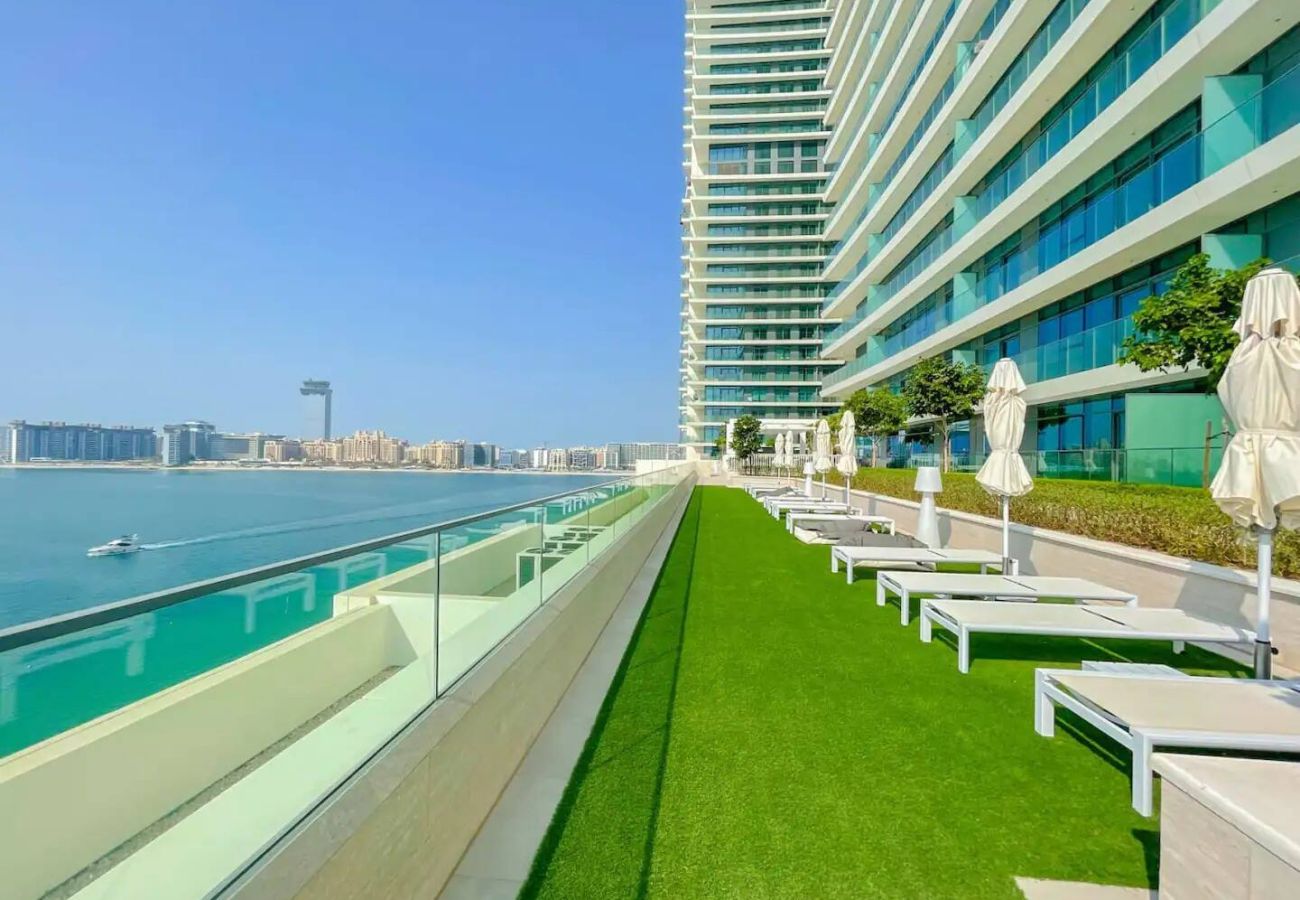 Apartment in Dubai - Brand New 2BR with Full Sea and Palm Jumeirah View