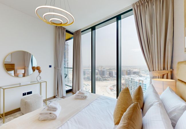 Apartment in Dubai - Primestay - Sobha Waves 1BR + Maids in Al Meydan