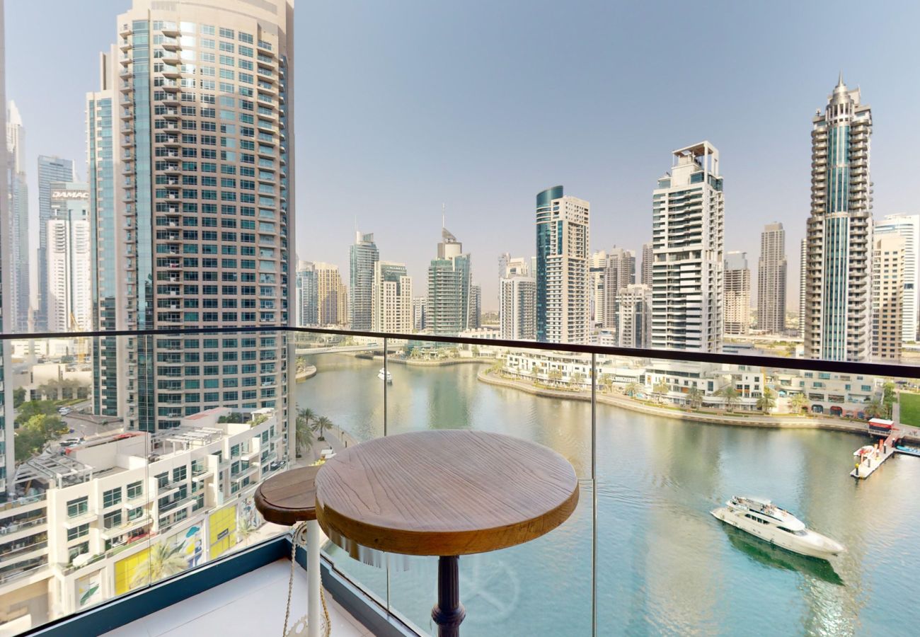 Apartment in Dubai - Primestay - 1BR With Canal View LIV Residence - Dubai Marina