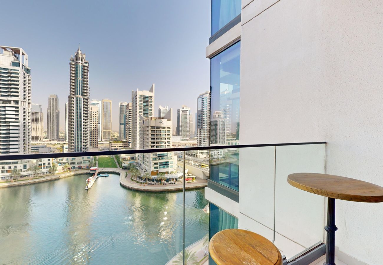 Apartment in Dubai - Primestay - 1BR With Canal View LIV Residence - Dubai Marina