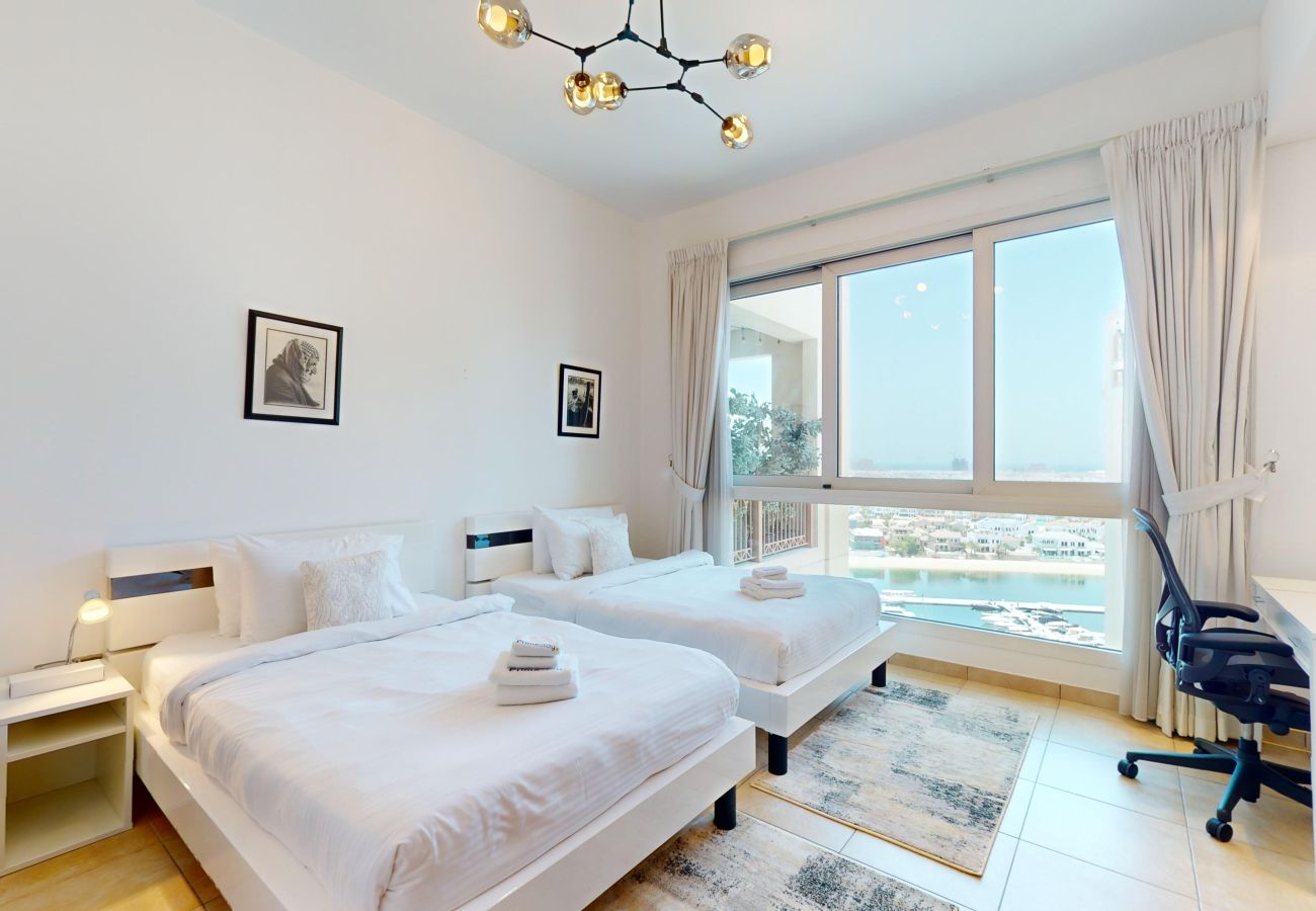 Apartment in Dubai - Primestay - Marina Residences 1 2BR, Palm Jumeirah