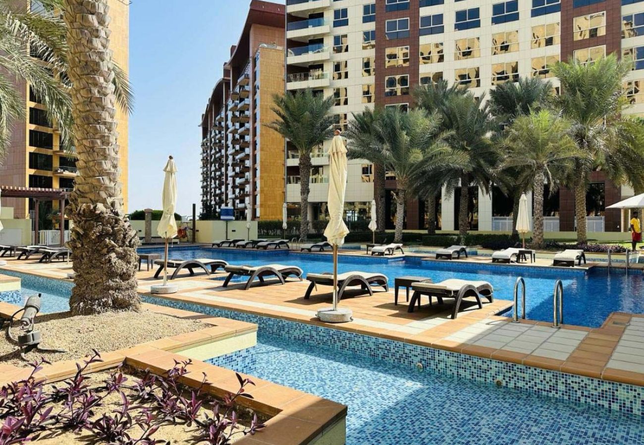 Apartment in Dubai - Primestay - Marina Residences 1 2BR, Palm Jumeirah