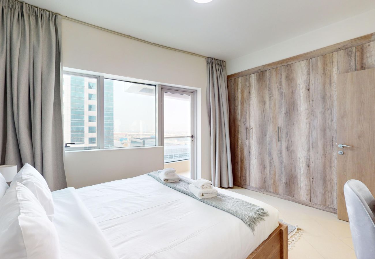 Apartment in Dubai - Primestay - Elegant 2BR Near Metro - Dubai Marina 