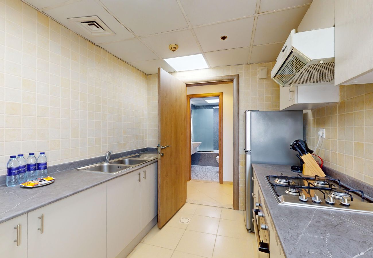 Apartment in Dubai - Primestay - Elegant 2BR Near Metro - Dubai Marina 