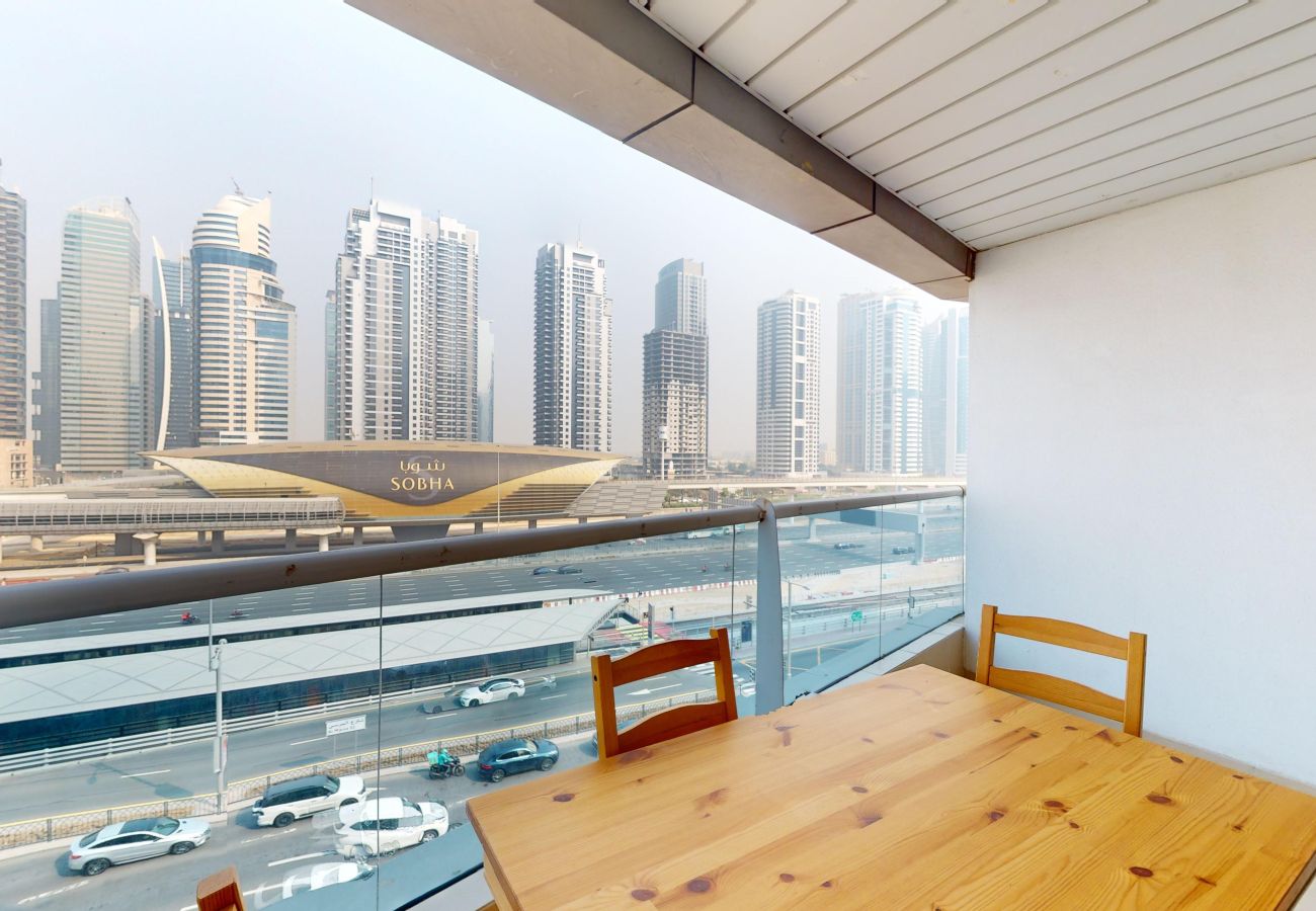 Apartment in Dubai - Primestay - Elegant 2BR Near Metro - Dubai Marina 