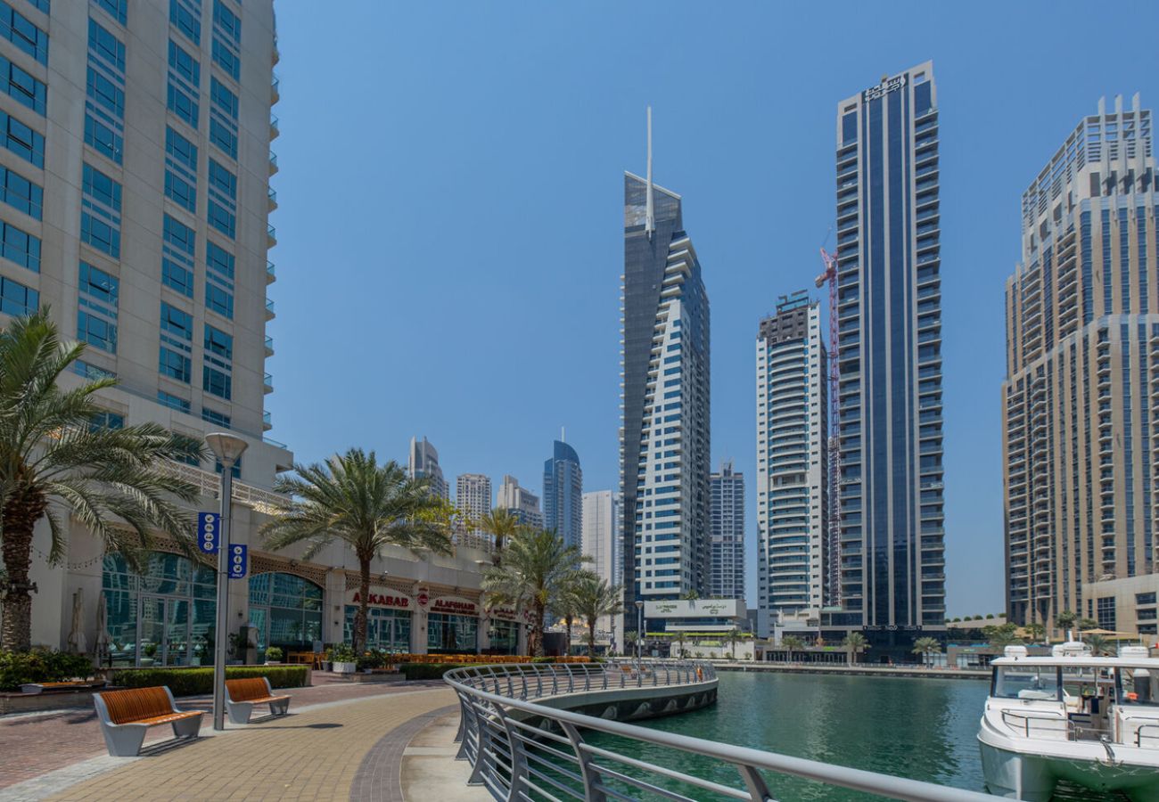 Apartment in Dubai - Primestay- 2BR in Silverene Tower- Dubai Marina