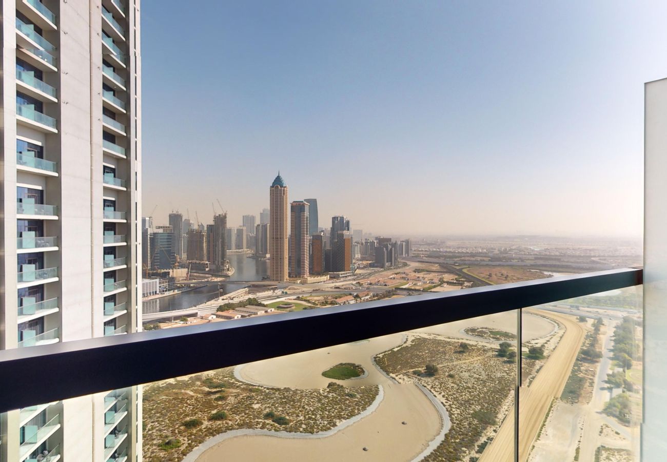 Apartment in Dubai - Primestay - 2Canal View 2BR in Aykon City Tower - Business Bay