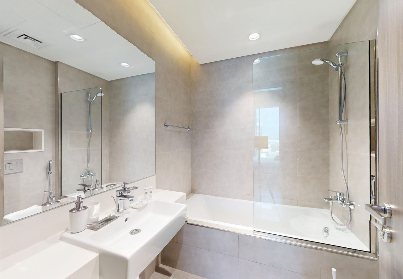 Apartment in Dubai - Primestay - Shoreline 1BR In District One