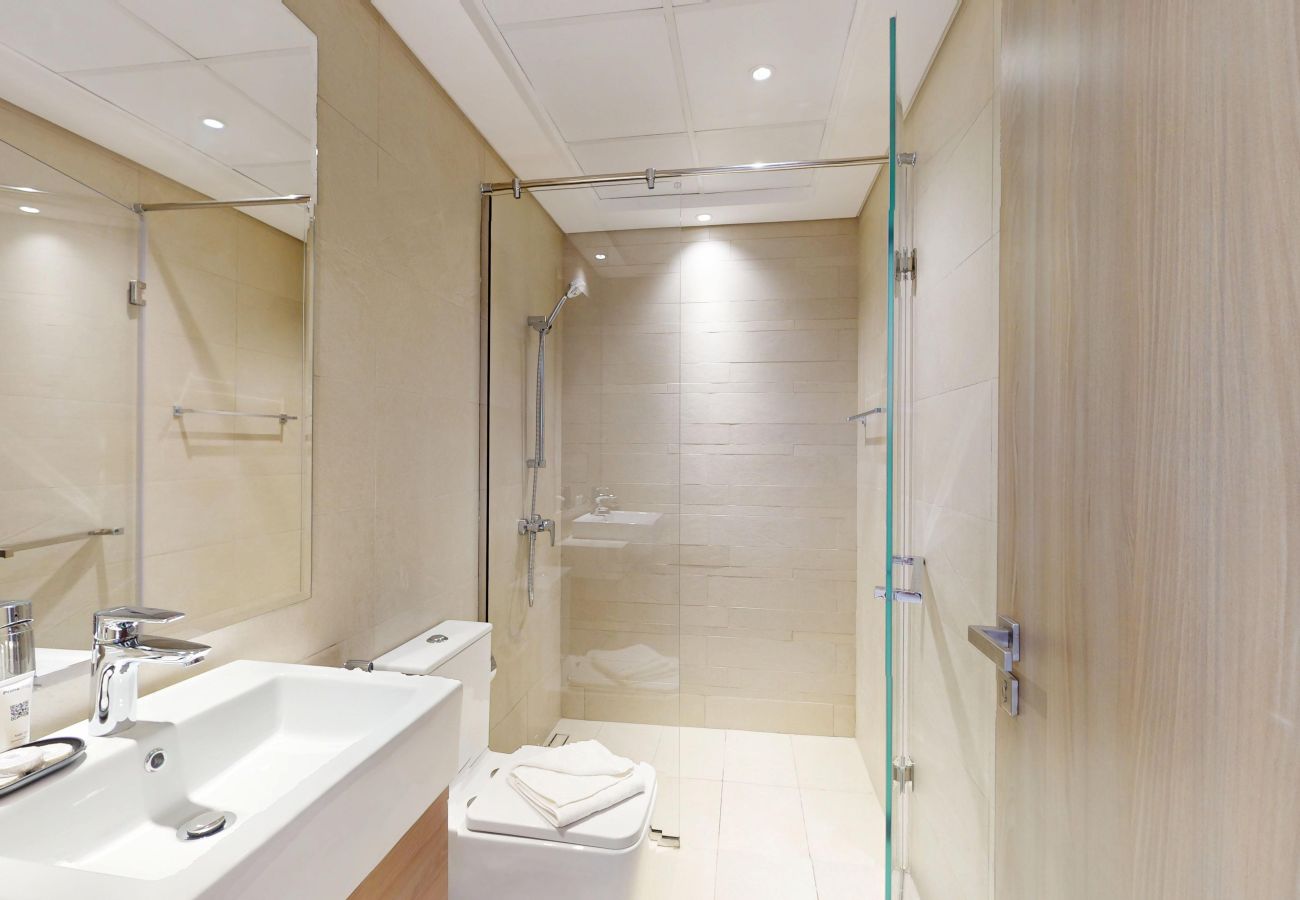 Apartment in Dubai - Primestay  - Minimalist 1BR in Azizi Riviera